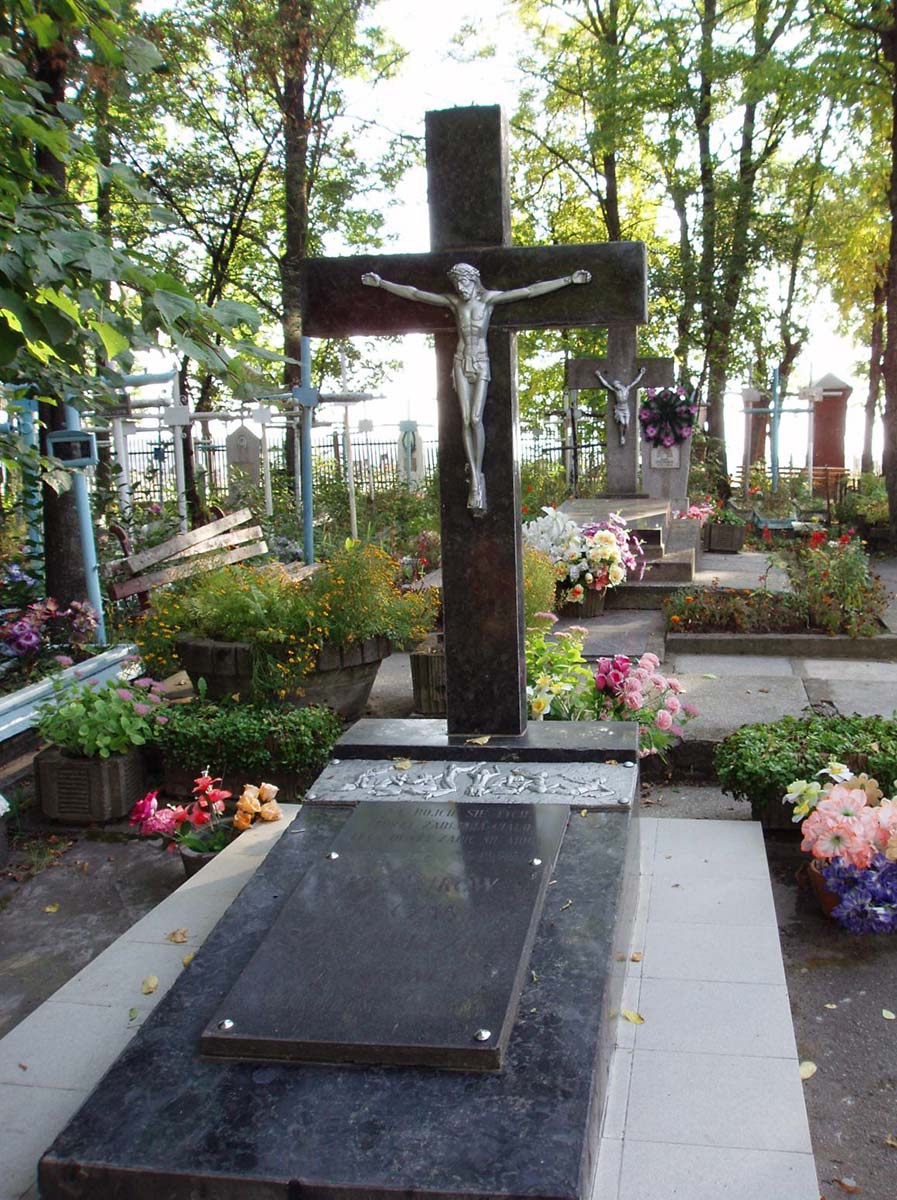 Obecny wygląd pomnika ofiar stalinizmu w d. Płoskirowie