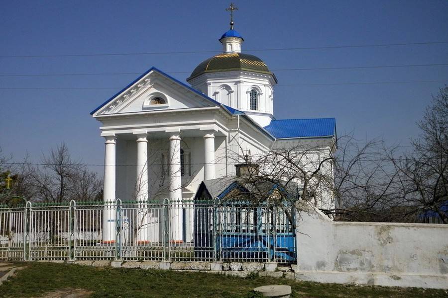 Cerkiew w Żabokryczu - były kościoł wybudowany z funduszy Brzozowskich. Źródło: http://vlasno.info