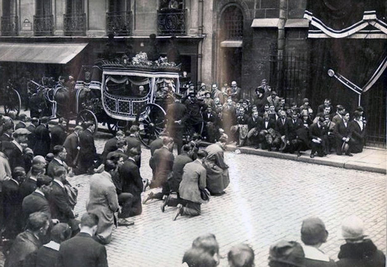 Pogrzeb Peltury w Paryżu w 1926 r. Źródło: vk.com