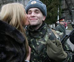 Zdjęcie pobrane z http://www.unian.ua/news/527622-cogodni-v-ukrajini-startuvala-prizovna-kampaniya.html